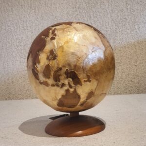 Globe Small Brown